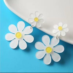 Exquisite Daisy Bohemian Dangle Earrings